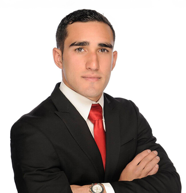 Agent Photo