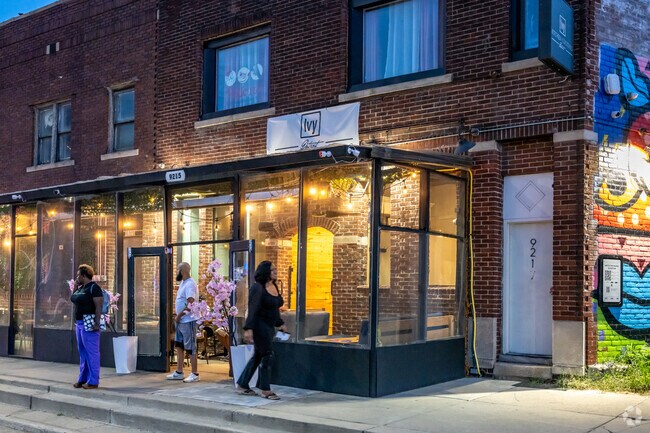 Detroit's Ivy Kitchen + Cocktails  is a popular spot across the street from Joseph Berry.