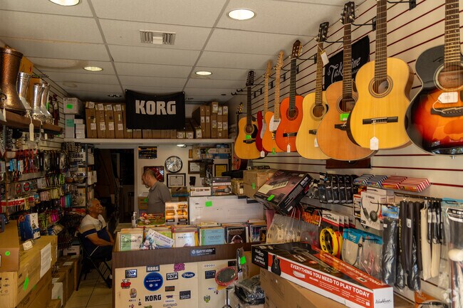 Zargarian Music Center in Glenwood offers lessons and instruments for locals.