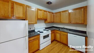 309 Tappan St Unit 1B, Brookline, MA 02445