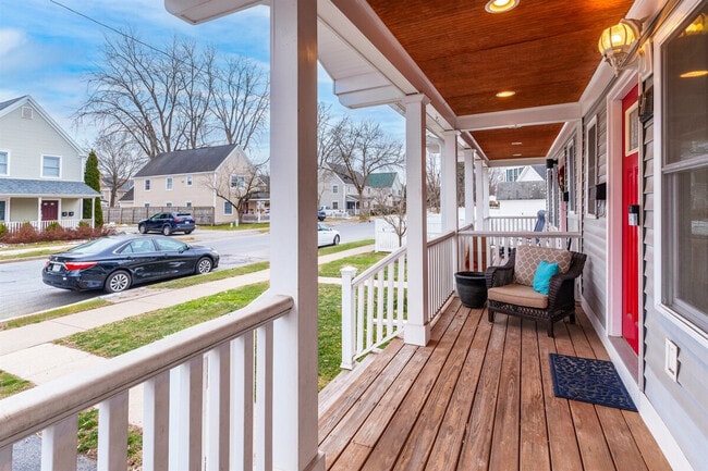 17 S Franklin St unit ID1302143P, Saratoga Springs, NY 12866 - photo 6