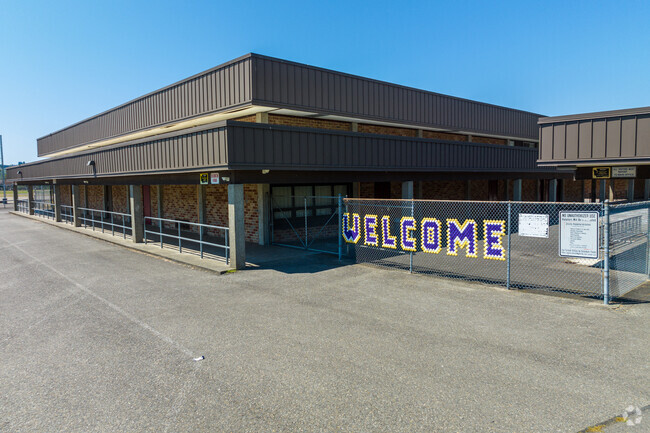 Dick Scobee Elementary School serves students grade K-5.