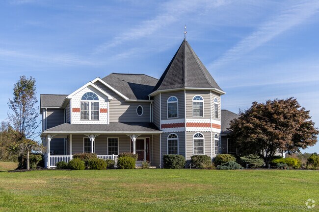 Upper Fairfield has many large colonial homes.