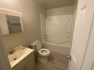 3301 Beck St, Greensboro, NC 27405