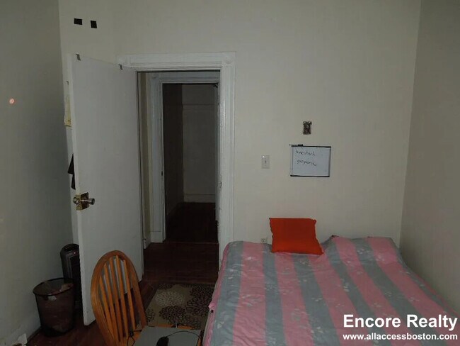 67 Harvard Ave unit 1, Allston, MA 02134 - photo 4