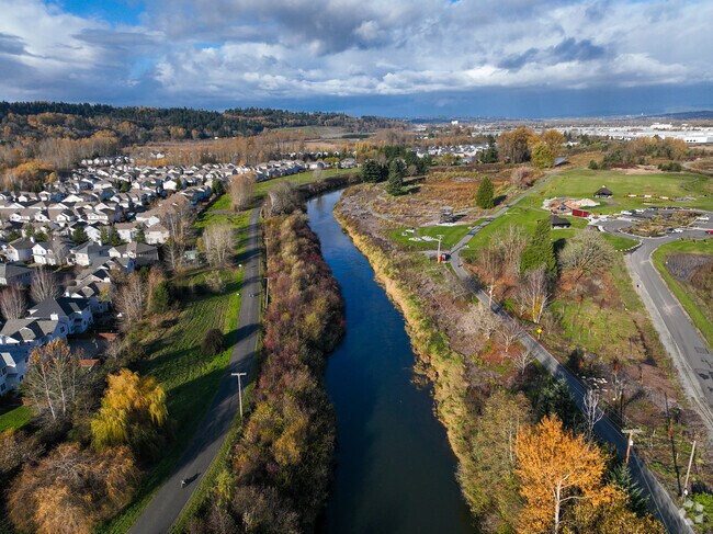Running along the north east side of the Riverfront neighborhood is the scenic Green River.