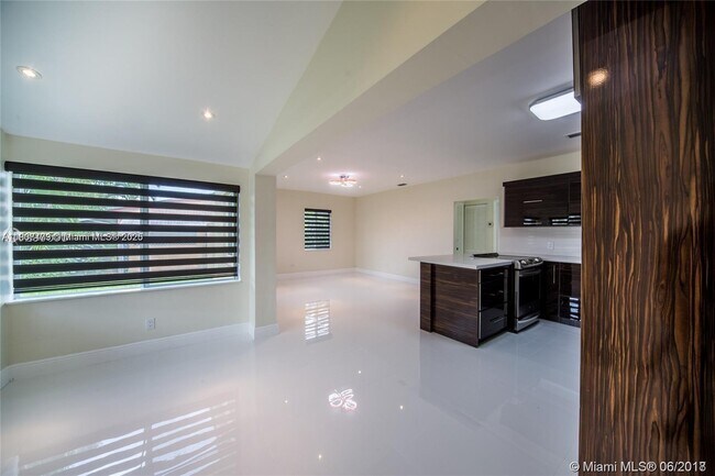 1748 NE 180th St, North Miami Beach, FL 33162 - photo 3