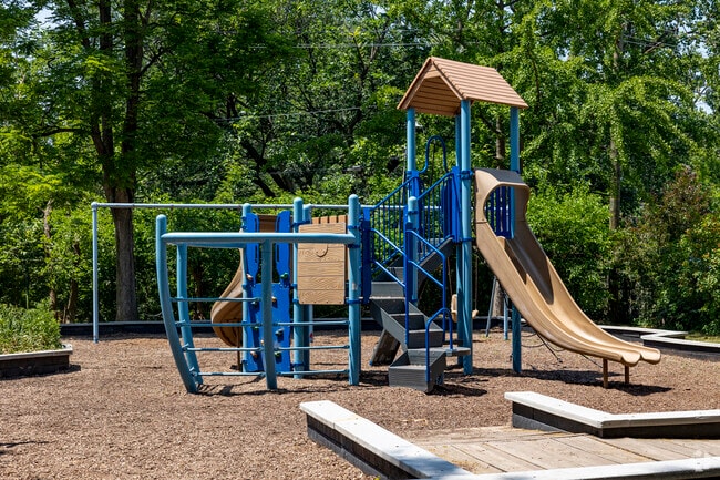 Children in Lincoln Square can visit Jacob Park's playground.