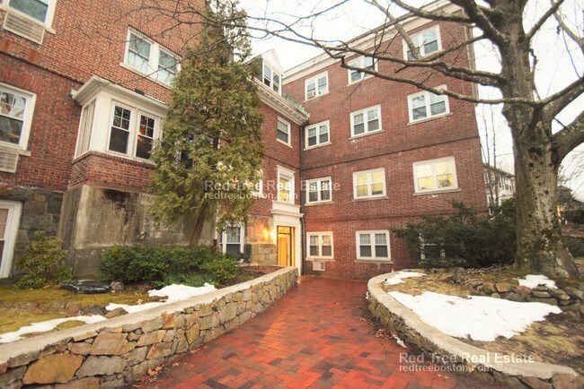 2018 Commonwealth Ave unit 39, Brighton, MA 02135 - photo 4