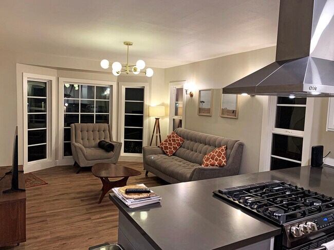 3467 W 71st St, Los Angeles, CA 90043 - photo 4