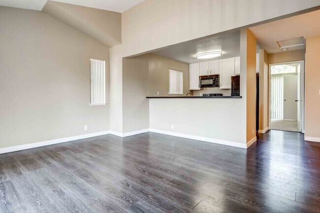 Terra House Apartments, San Jose, CA 95136 - photo 5