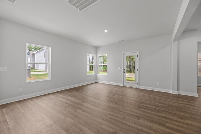 4029 Grommet Ct, Matthews, NC 28105 - photo 4