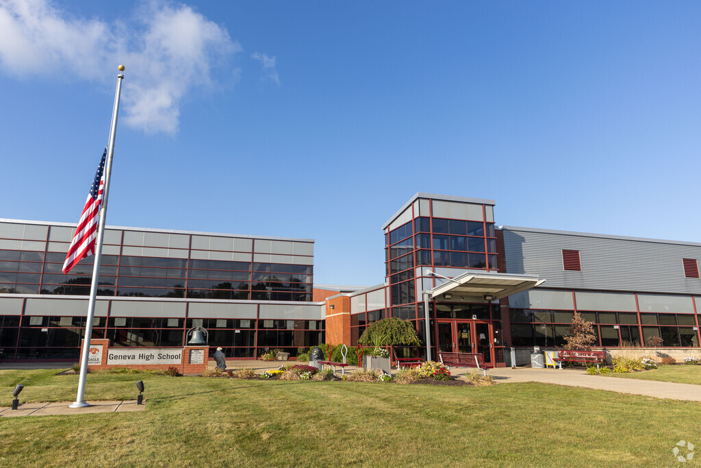 Geneva High School provides education in the neighborhood of 
Ashtabula County.