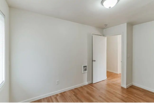 591 W Sherman St unit 6, Lebanon, OR 97355 - photo 5