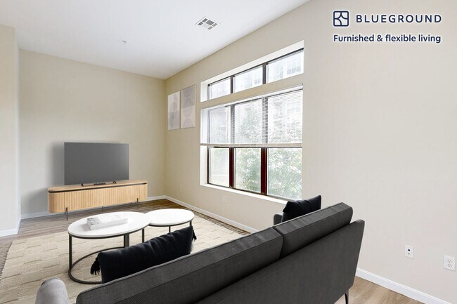 229 Quarry St unit FL5-ID4448A, Quincy, MA 02169 - photo 2