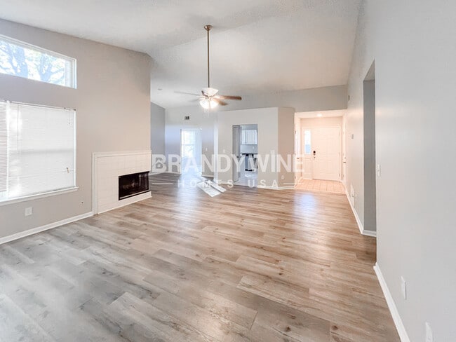 4400 Westchester Ct, Decatur, GA 30035 - photo 4