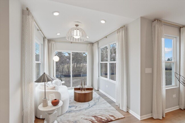 428 Collingwood Rd unit 36484380, South Elgin, IL 60177 - photo 5