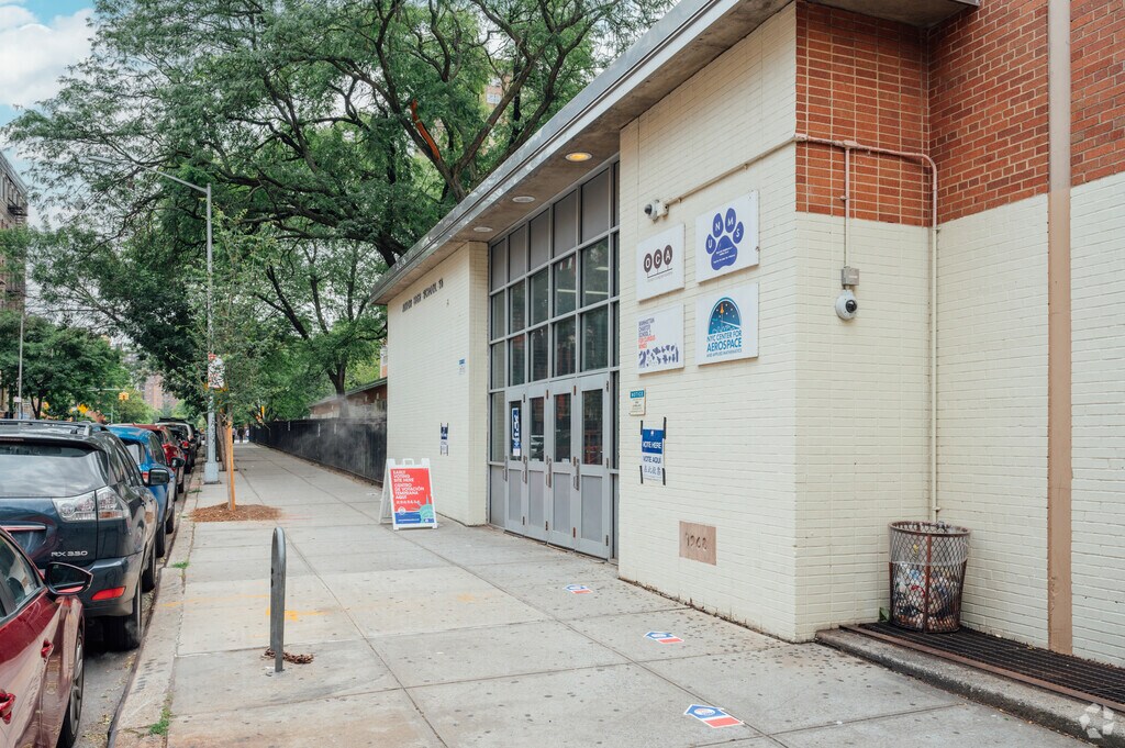 Orchard Collegiate Academy is able to offer mental health guidance and therapy to all students.