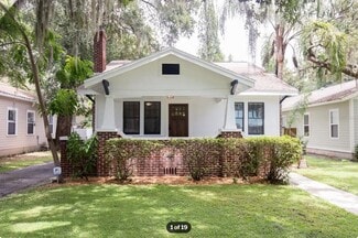 1610 E Powhatan Ave, Tampa, FL 33610
