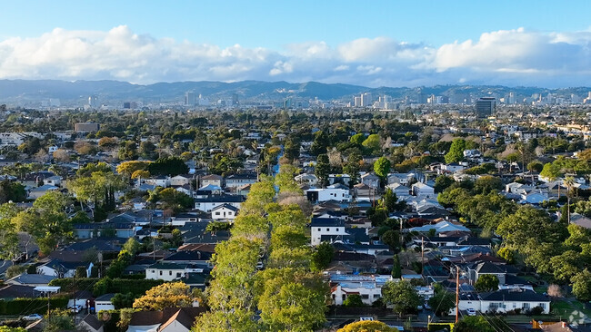 Final_Neighborhood_McLaughlin_V2_3823