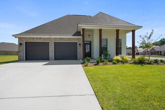 901 Hackberry, Bossier City, LA 71111