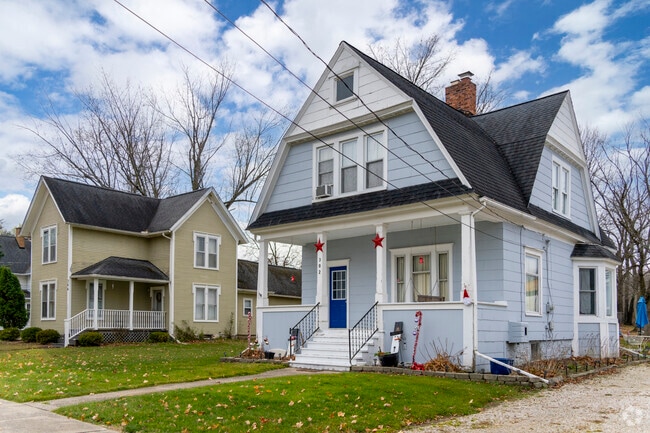 There is a wide array of architectural styles found in Stockbridge.