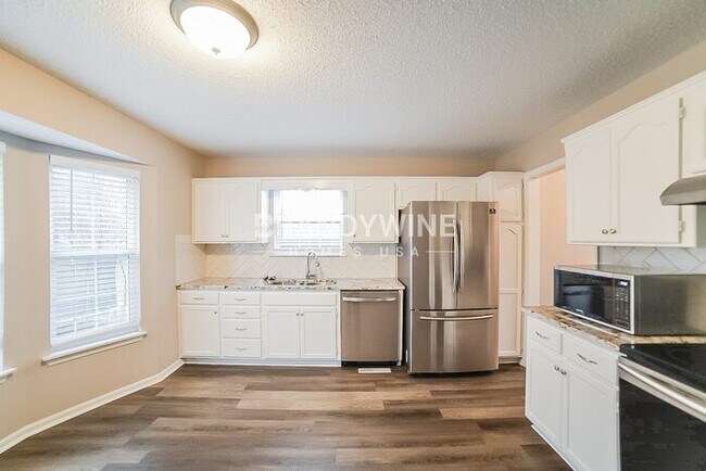 914 SW Foxtail Dr, Grain Valley, MO 64029 - photo 6