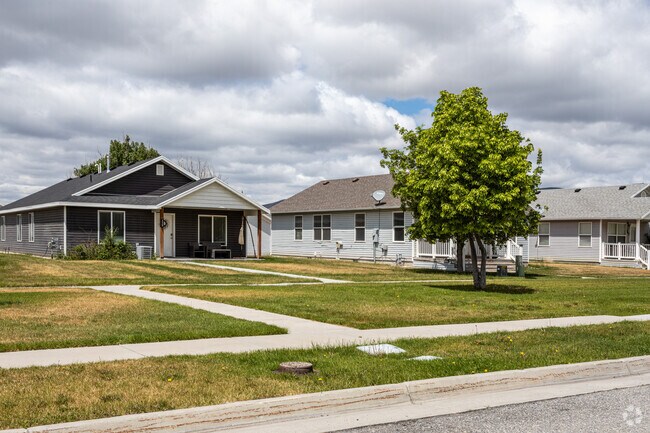 Weather in Tremonton can be extremely cold in the winter and hot in the summer.