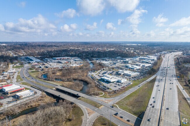 Lea Manor neighborhood borders the state line & 435 Hwy for easy access to the rest of the area.