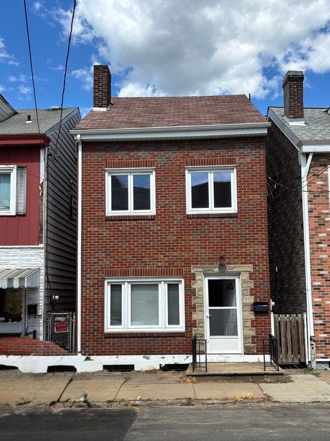 1915 Jane St, Pittsburgh, PA 15203