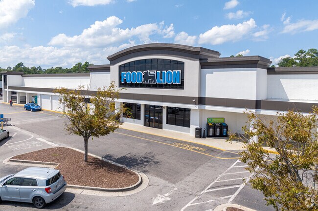 Locals in Midtown Augusta have the option to shop at several different grocery stores.