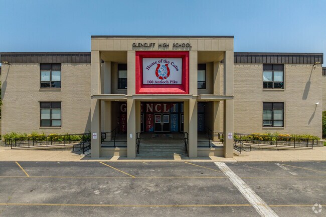 Glencliff High School has around 1,100 students enrolling every year in Nashville.