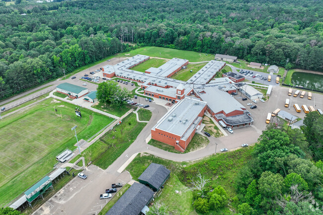 McLaurin High School is a part of the Rankin County School District.