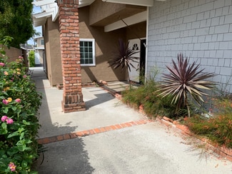 215 Knox St, Costa Mesa, CA 92627