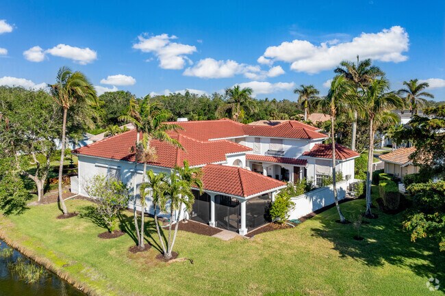Pelican Marsh features expansive Spanish-Revival villas.