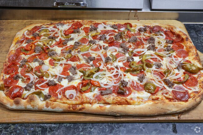 Francesco's Ristorante provides delicious Sicilian-style pies in Brimfield.