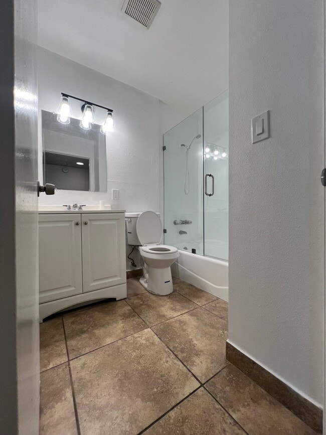 1447 E Windsor Rd, Glendale, CA 91205 - photo 2