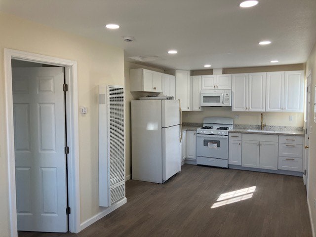 574 Yosemite Way, Salinas, CA 93906 - photo 1