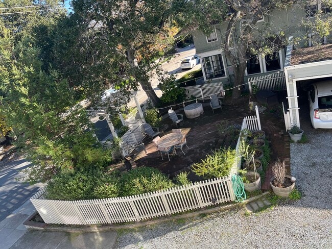 305 Mission St unit 305, Santa Cruz, CA 95060 - photo 2