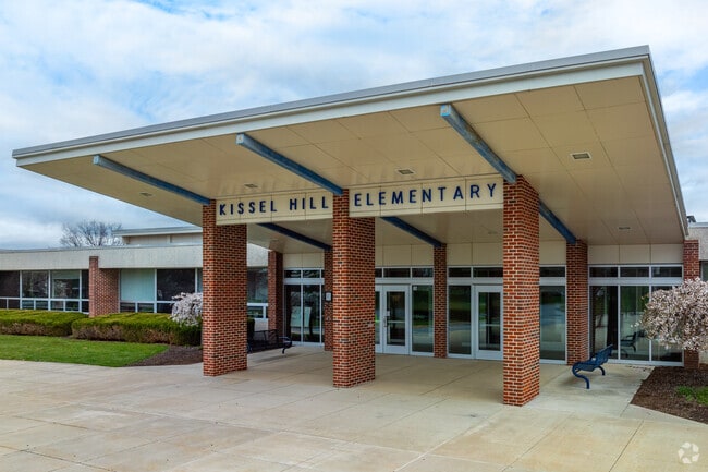 Kissel Hill Elementary School serves grades K-6th in Lititz.