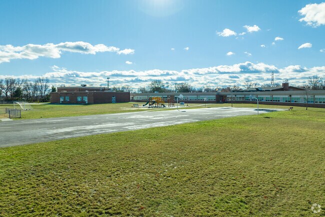North Glen Elementary School
in Glen Burnie embraces a culture of learning.