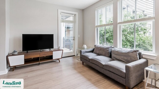 301 Passage Way unit 6055.1413221, Savannah, GA 31401 - photo 3