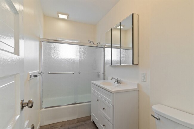 64 Grant St unit 3, Somerville, MA 02145 - photo 4