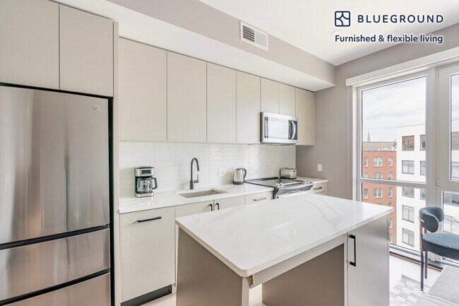 1313 L St NW unit FL8-ID1112, Washington, DC 20005 - photo 7