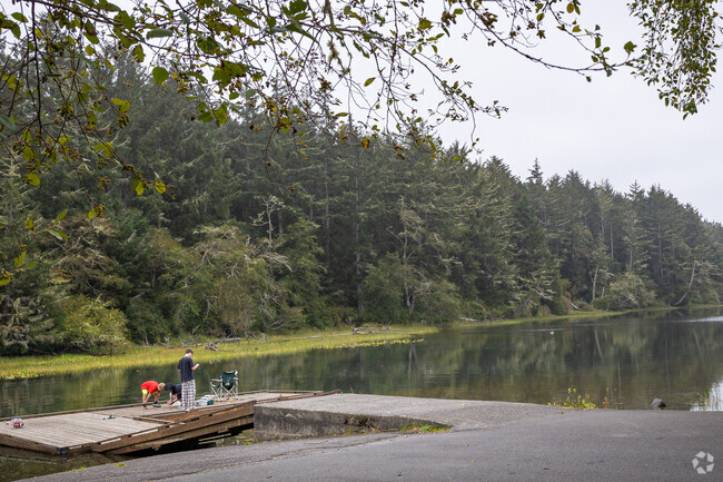 The kids will love fishing at Coffenbury Lake near Flavel.
