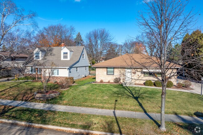 Eckel Woods has Ranch homes and cape cods throughout the neighborhood.
