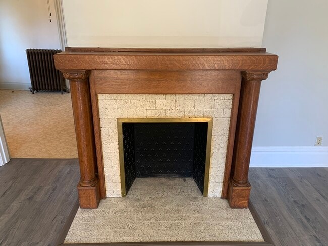 252 W Locust St unit B, Newark, OH 43055 - photo 5