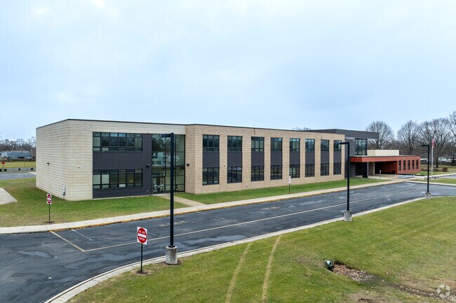 Cedarwood Alternative Elementary is located in Far South, Columbus Ohio.