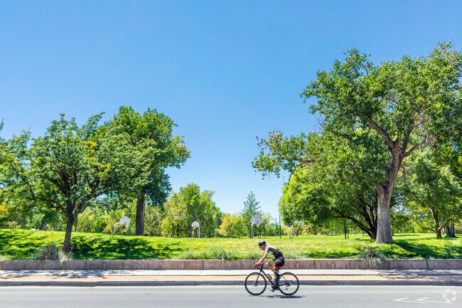 Located next to the Rio Grande Bosque, Tingley Beach offers trails, picnic tables and fishing.