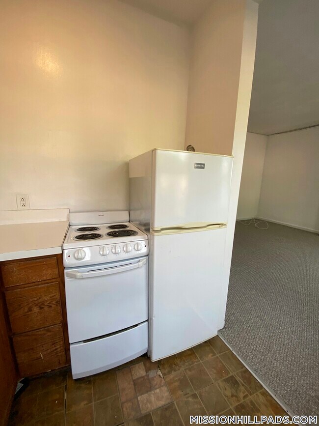 63 S Huntington Ave Unit 5, Boston, MA 02130